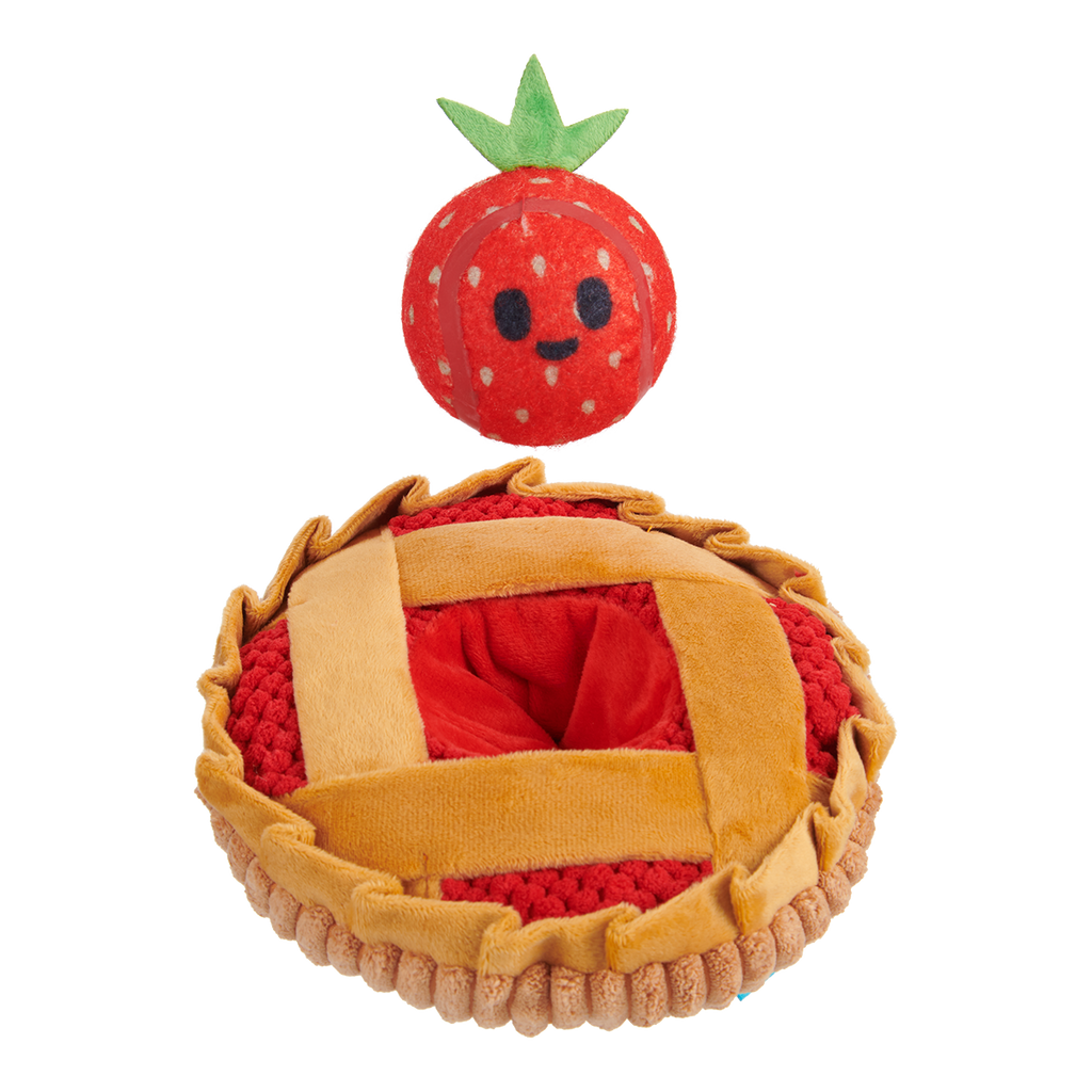 邦楽 STRAWBERRY MUD PIE! YOU SING! ME PLAY! Strawberry Pie Plush Multi-Part + Enrichment Dog Toy – BARK