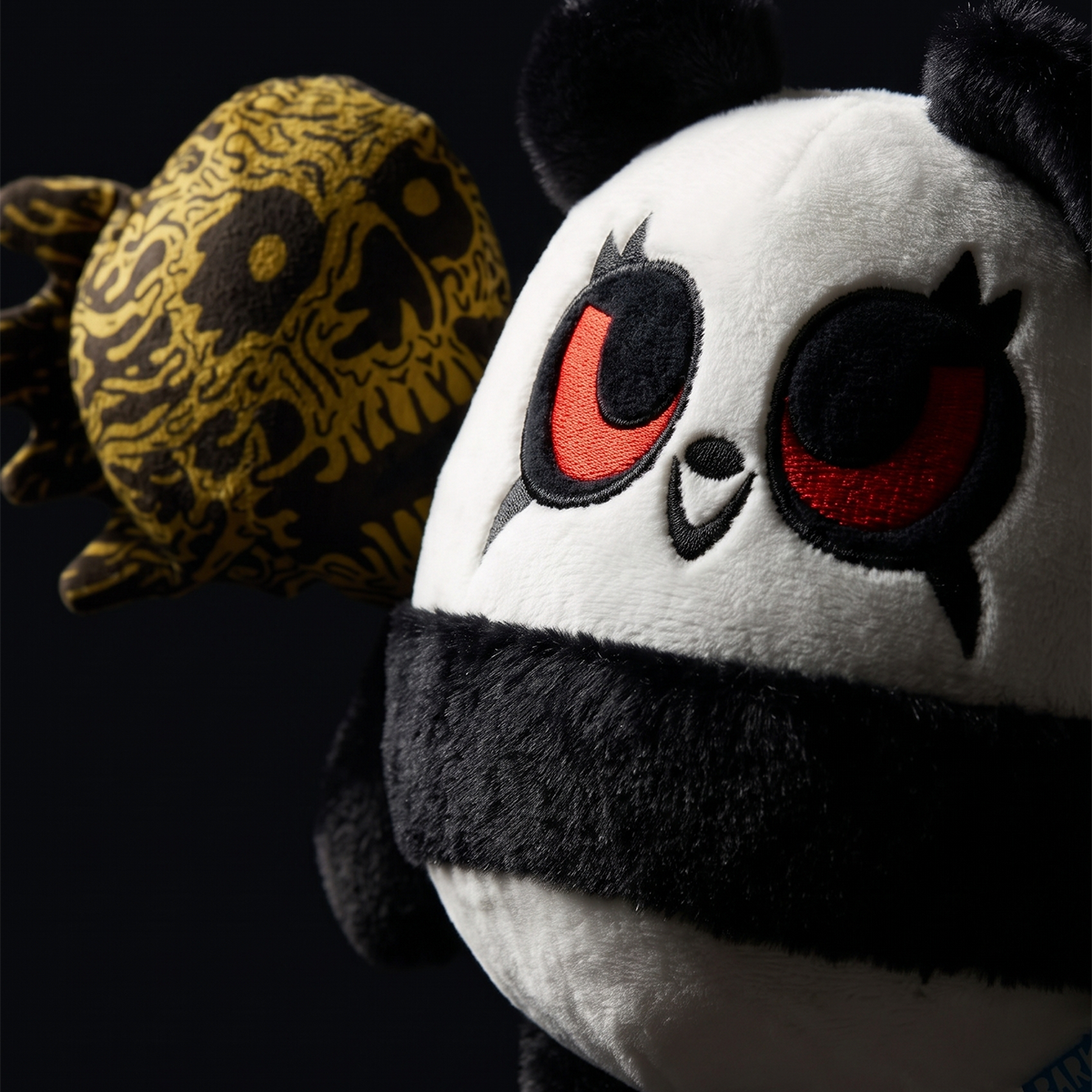 Thrash Panda Plush 2-in-1 + Tug Dog Toy